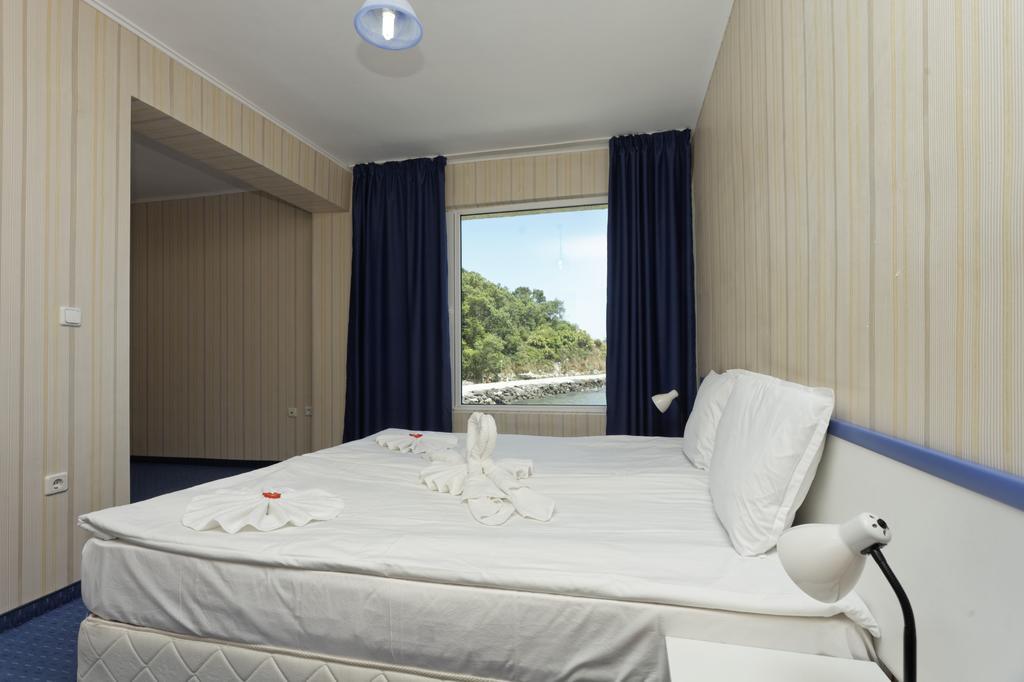 Hotel Marina Kiten  Pokoj fotografie