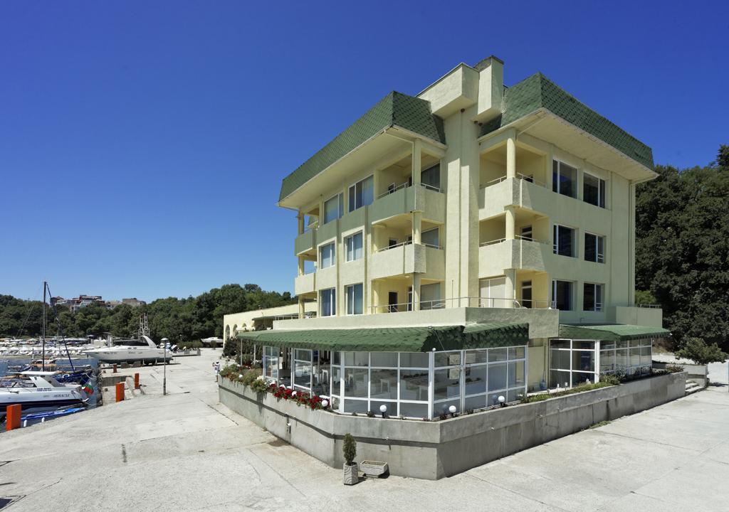 Hotel Marina Kiten  Exteriér fotografie